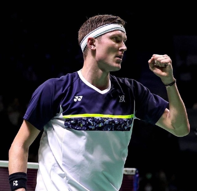 印尼羽毛球队绝杀法国羽毛球队，安赛龙惊艳世界