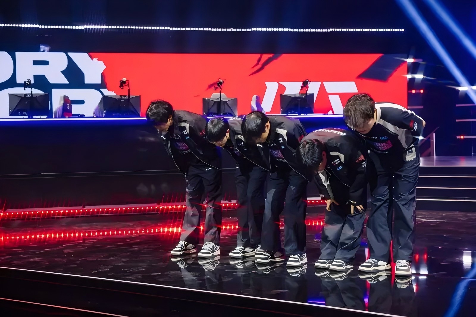 WBG绝地反击TSM，Clozer三分雨点燃全场