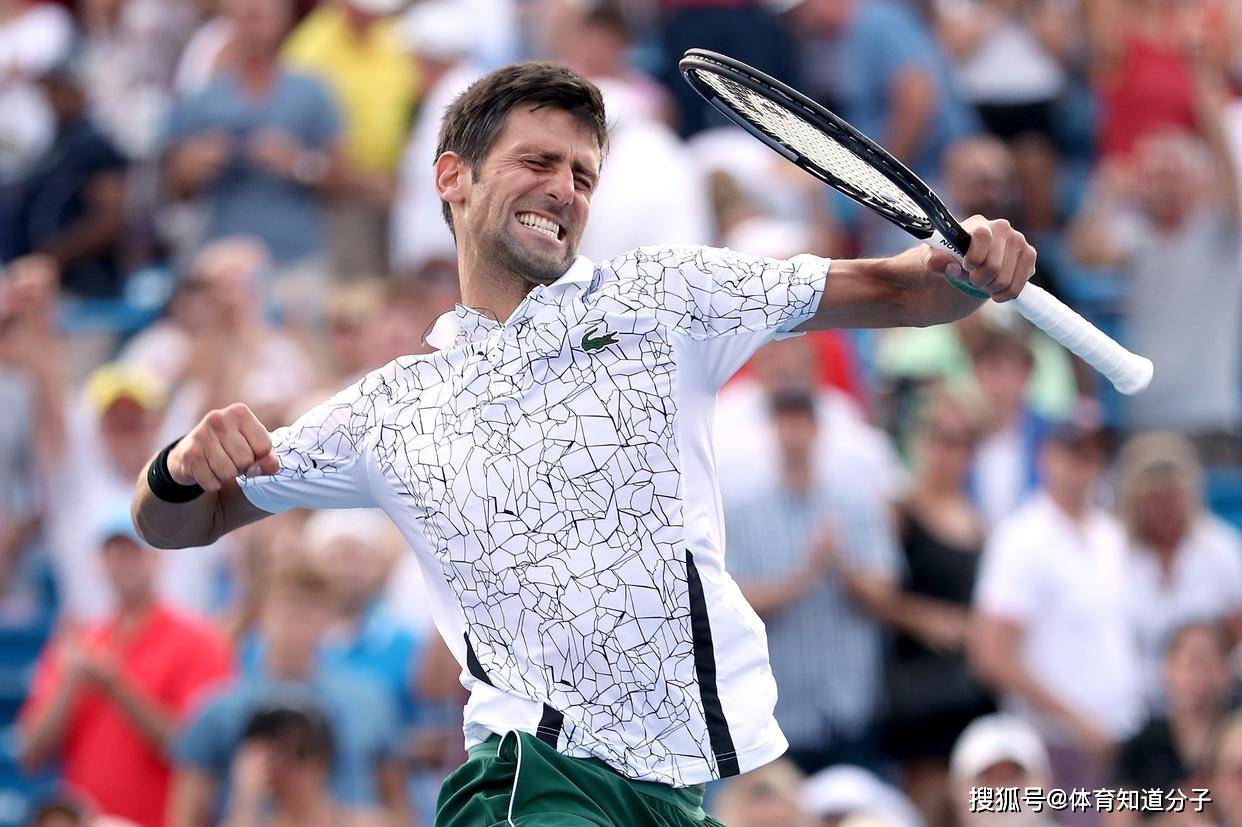 意大利网球队横扫英国网球队，德约科维奇统治全场
