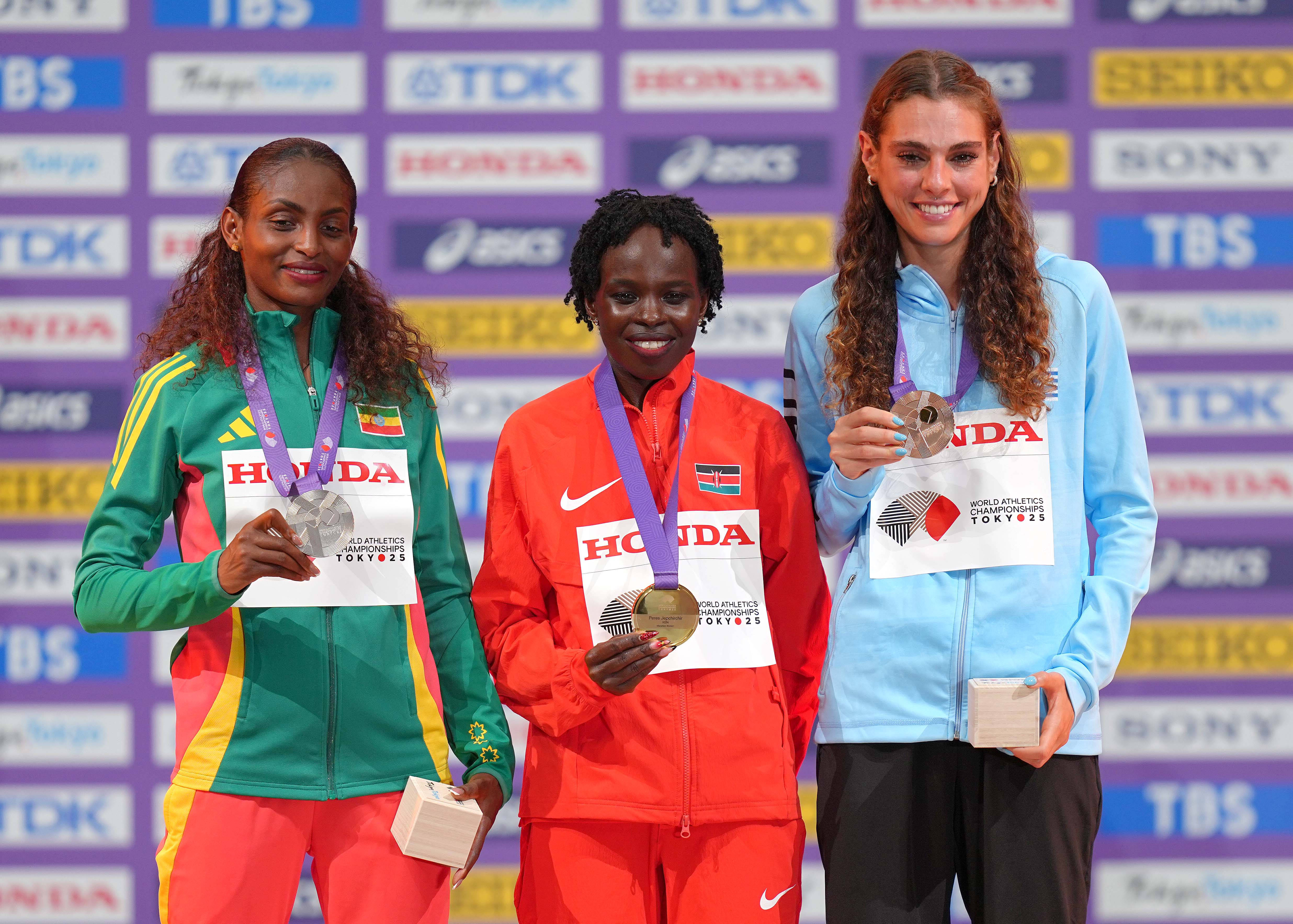 爱尔兰田径队在马拉松比赛中精彩表现 爱尔兰田径队在马拉松比赛中精彩表现