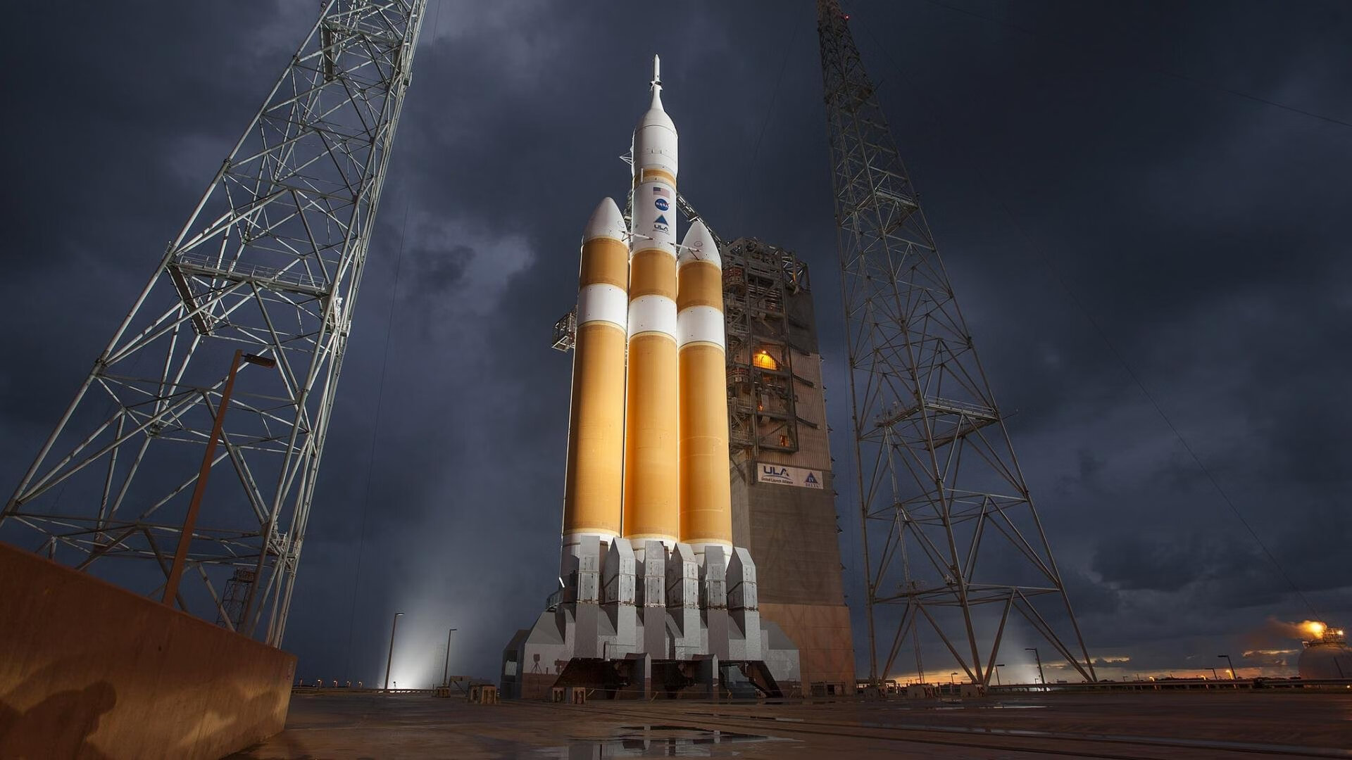 双重镜像,当雄鹿的深潭吞噬紫金,布克的烈焰灼穿长空—败局将定时刻的领袖课堂