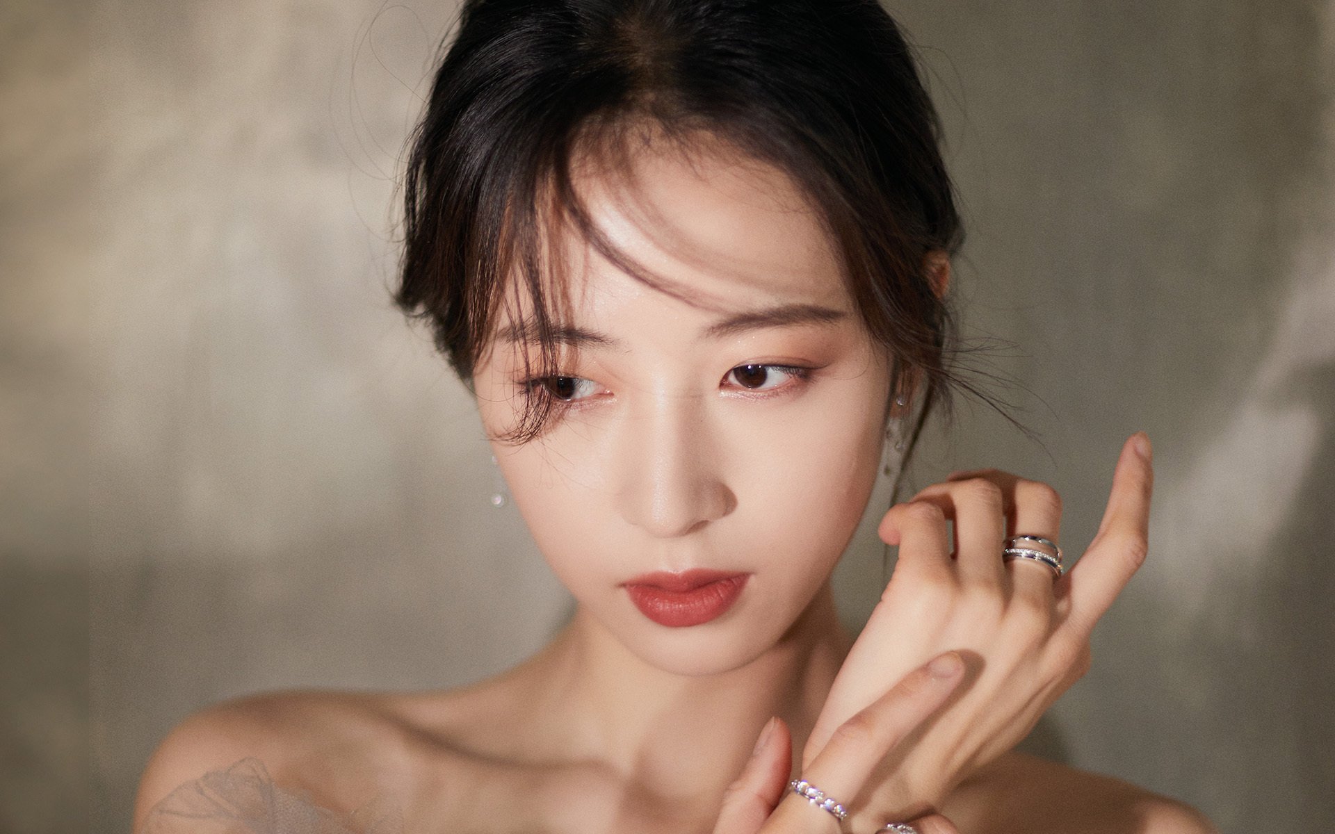 银色狂潮不可阻挡!迈凯伦碾压红牛二队,诺里斯纪录之夜震撼F1